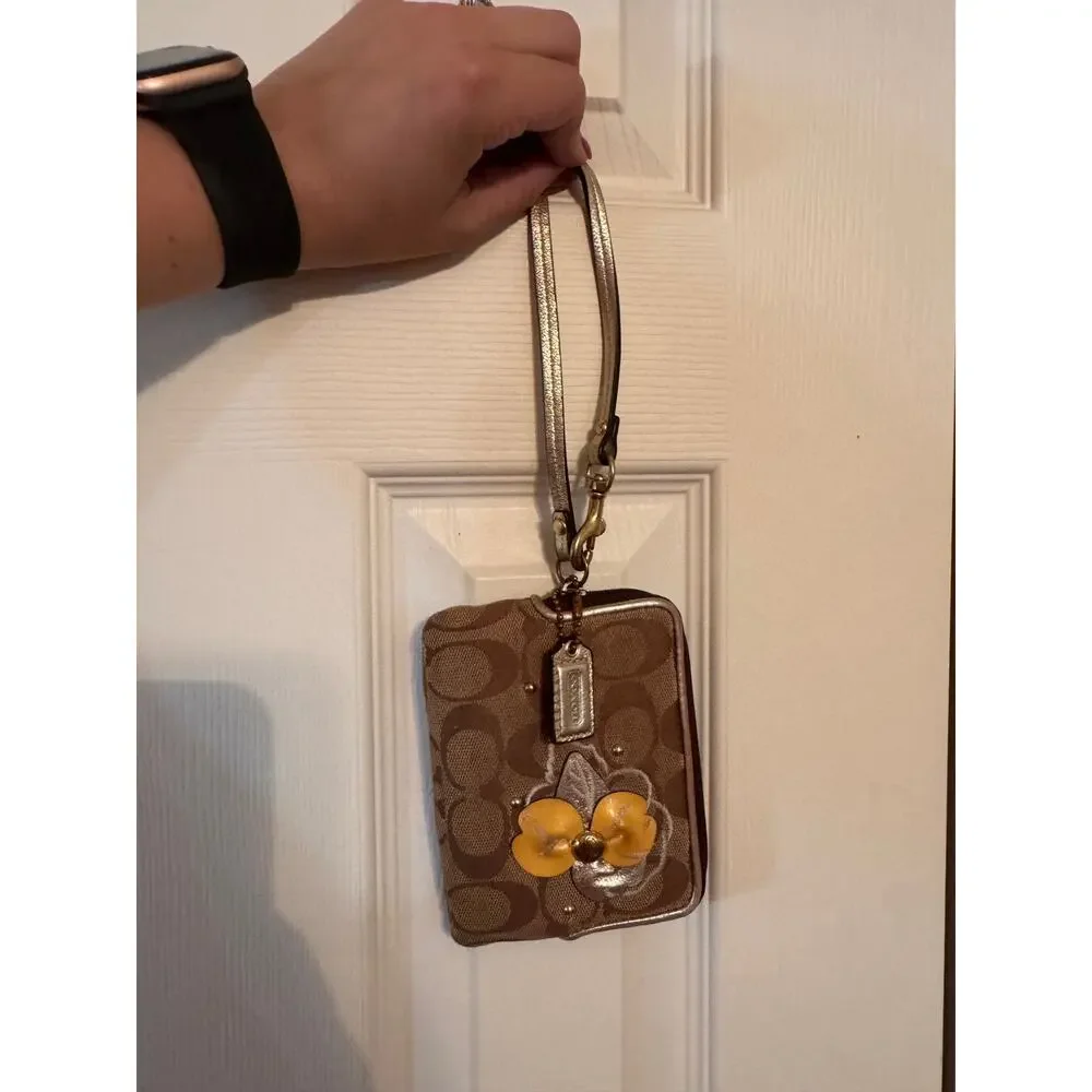 Vintage Coach Signature Wristlet